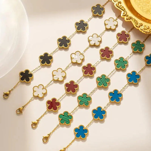 (*Autumn Sale*) Five Clover Bracelet