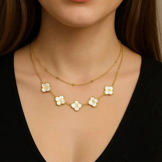 (*Autumn Sale*) Pearl Clover Custom Name Necklace