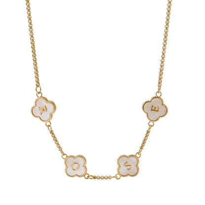 (*Spring Sale*) Pearl Clover Custom Name Necklace 