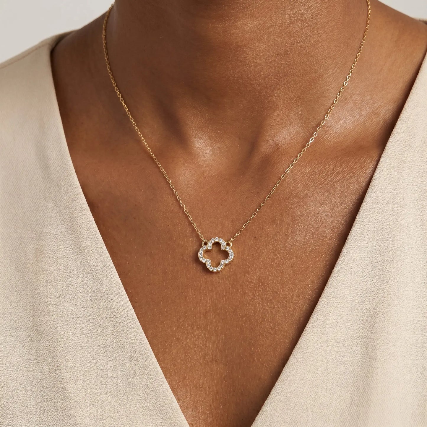 Sterling Silver Hollow Clover Necklace