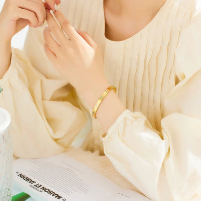 (*Autumn Sale*) Luxury Evil Eye Bangle