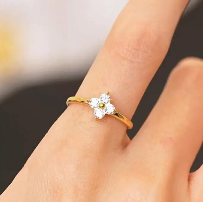 (*Autumn Sale*) Eternal Flower Bezel Ring 
