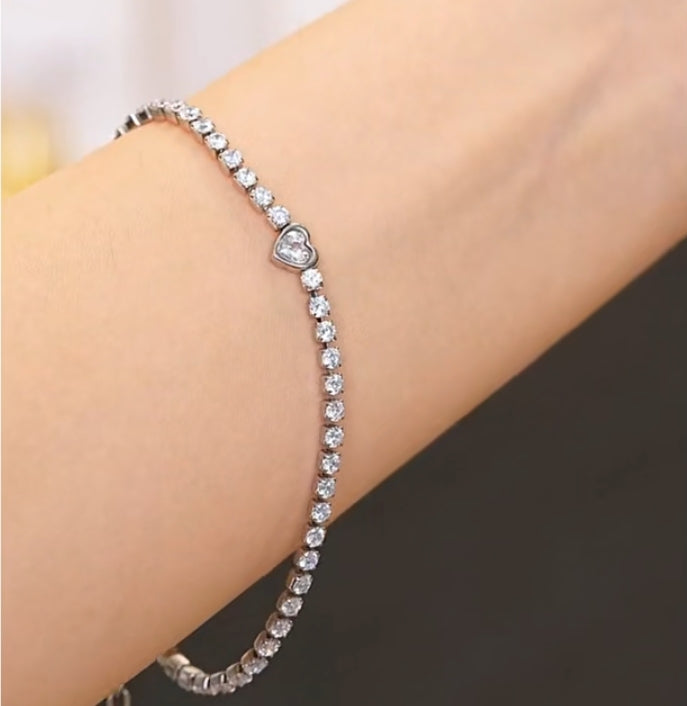 Mini Sparkling Heart Tennis Bracelet