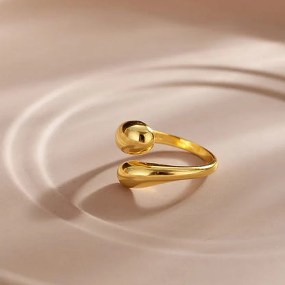 Amelia Waterdrop Ring