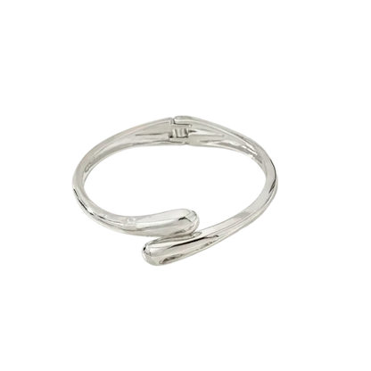 Amelia Waterdrop Bangle