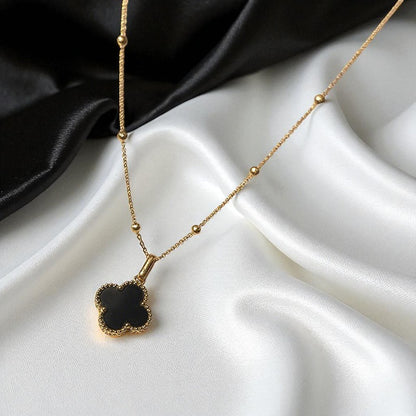 (*Autumn Sale*) Black Onyx Clover Pendant Necklace
