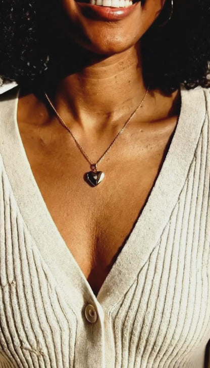 (*Spring Sale*) Dainty Heart Photo Locket Birthstone Necklace