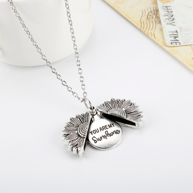 Teeder.co.uk - 🗣🔥🌞🧲🏃‍♂️👩‍🦰 Initial Sunflower Necklaces for Women,  14k Gold Plated Sunflower Necklace CZ Heart Initial Letter Sunflower Pendant  Necklace You are My Sunshine Sunflower Jewelry Gifts for Women Girls  Alphabet A -
